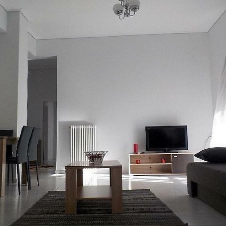 קאטו אכאיה *Oi.Ko House* City Apartments מראה חיצוני תמונה
