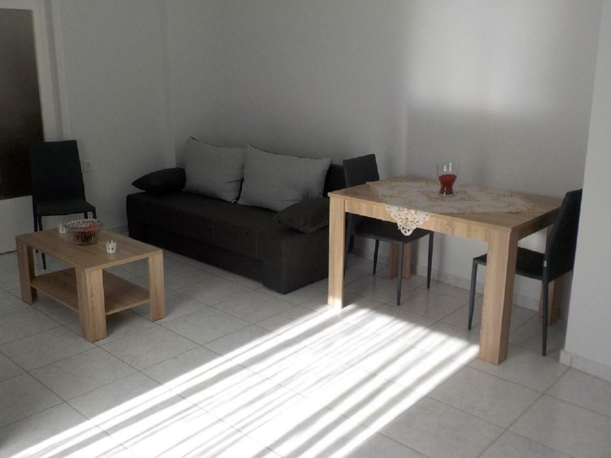 קאטו אכאיה *Oi.Ko House* City Apartments מראה חיצוני תמונה